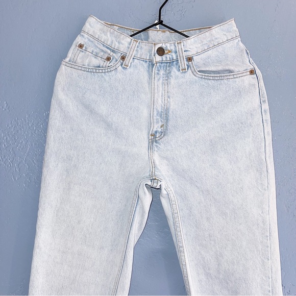 Levi's 512 90s Vintage Light Wash Mom Jeans 7/25” - Picture 4 of 14